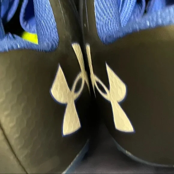 Under Armour Nitro Men’s Football Cleats with Foam Sole (13.5) Retails For $165 Under Armour Nitro Men main image 2